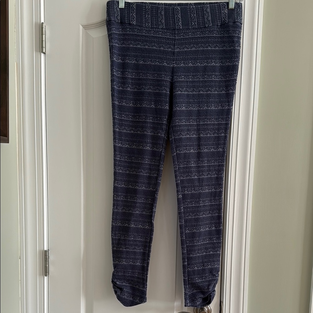 Columbia Blue and White Leggings with Elastic Waistband